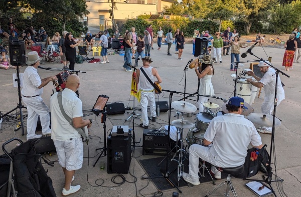 Running sound for La Gente SF